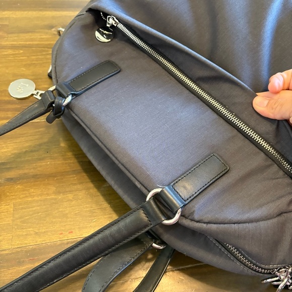 Lo & Sons OG Heather Gray and Black O.G. Overnight Bag Travel Carryon Tote - Picture 3 of 12